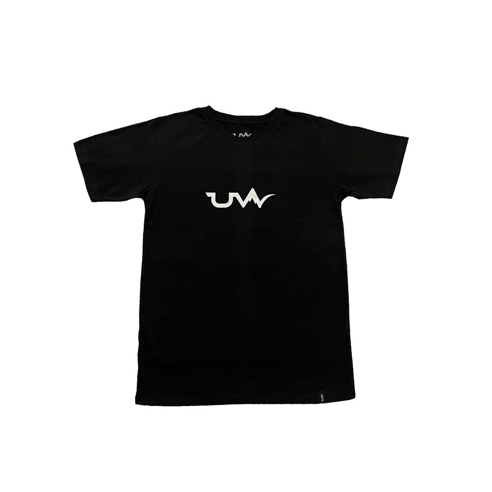 black short sleeve t shirt