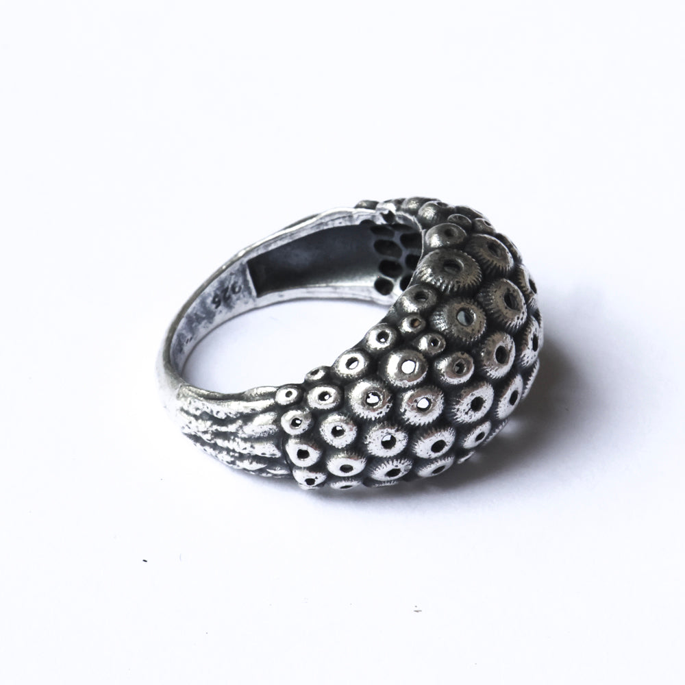 Honeycomb coral ring