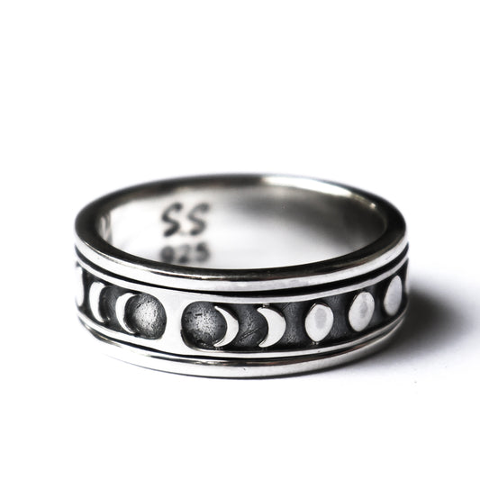 Luna cycle ring spinner